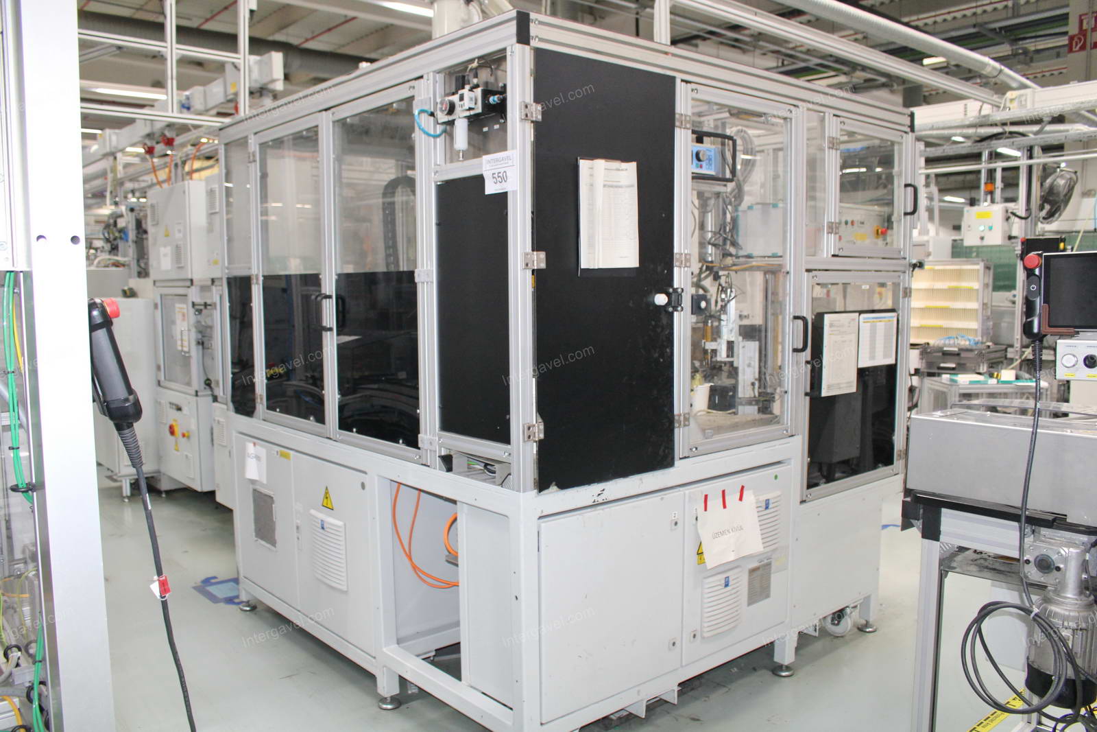 Szerelő munkahely 2