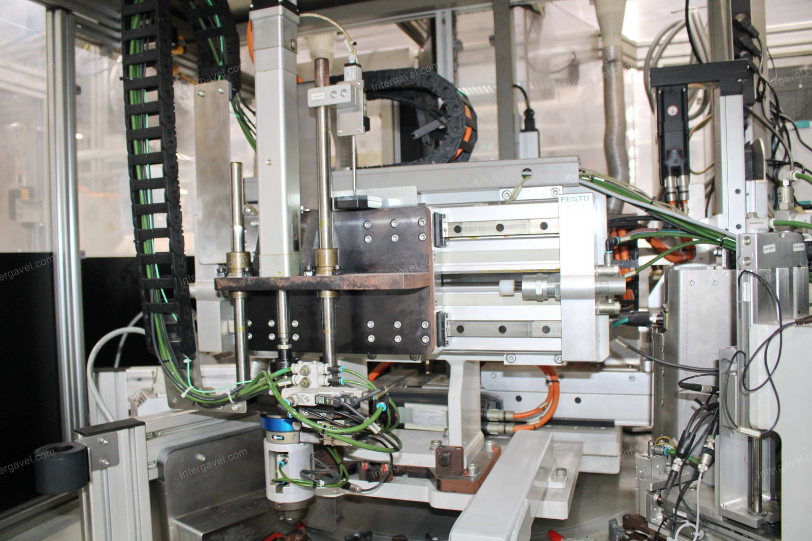 Szerelő munkahely 4