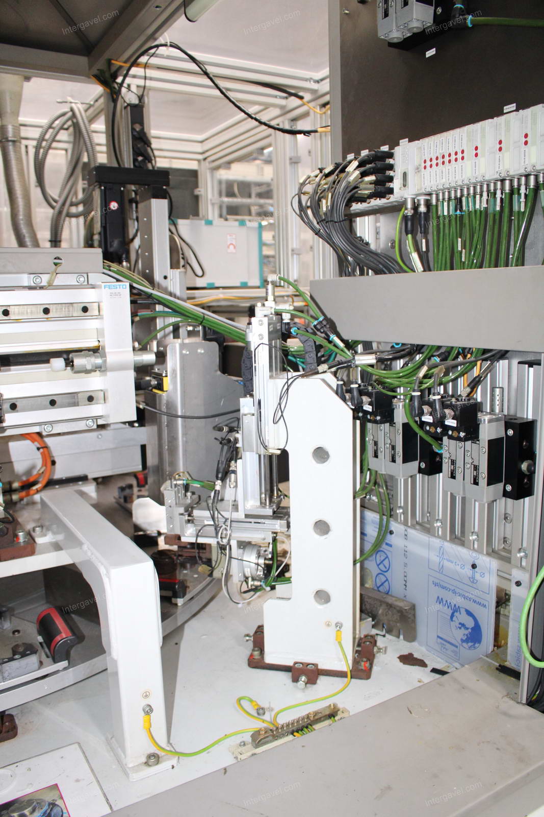 Szerelő munkahely 6