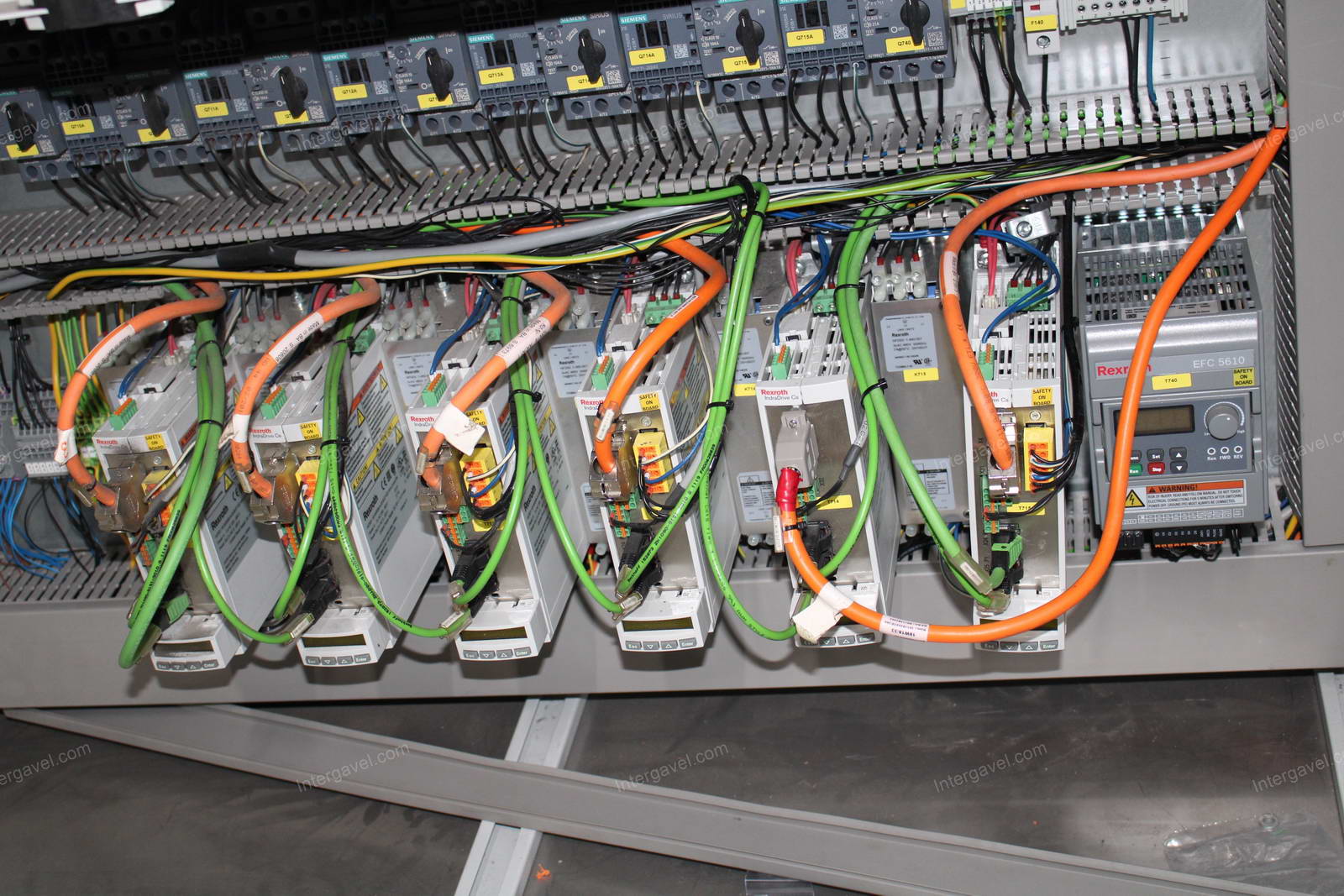 Szerelő munkahely 26