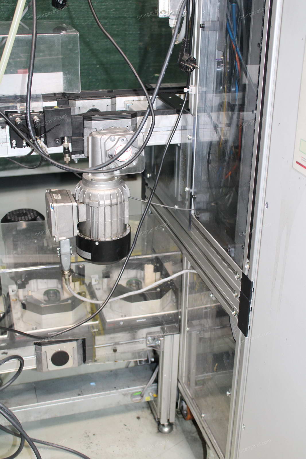 Vegyes szerelő munkahelyek 19