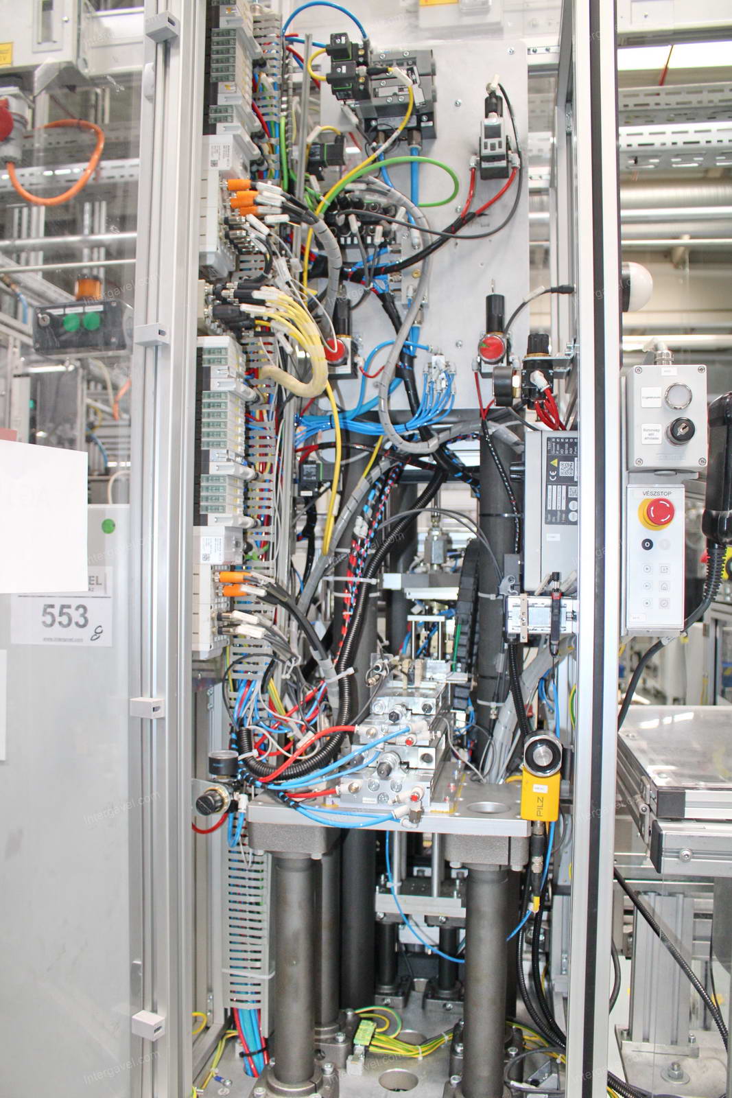 Vegyes szerelő munkahelyek 4