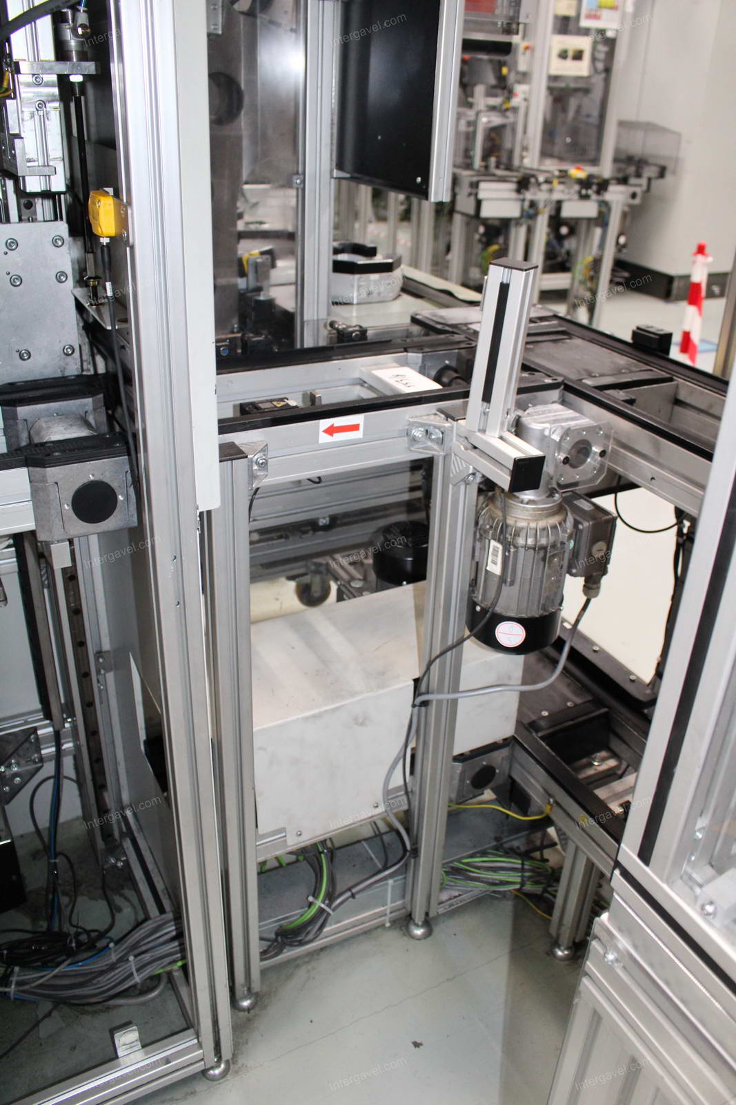 Vegyes szerelő munkahelyek 19