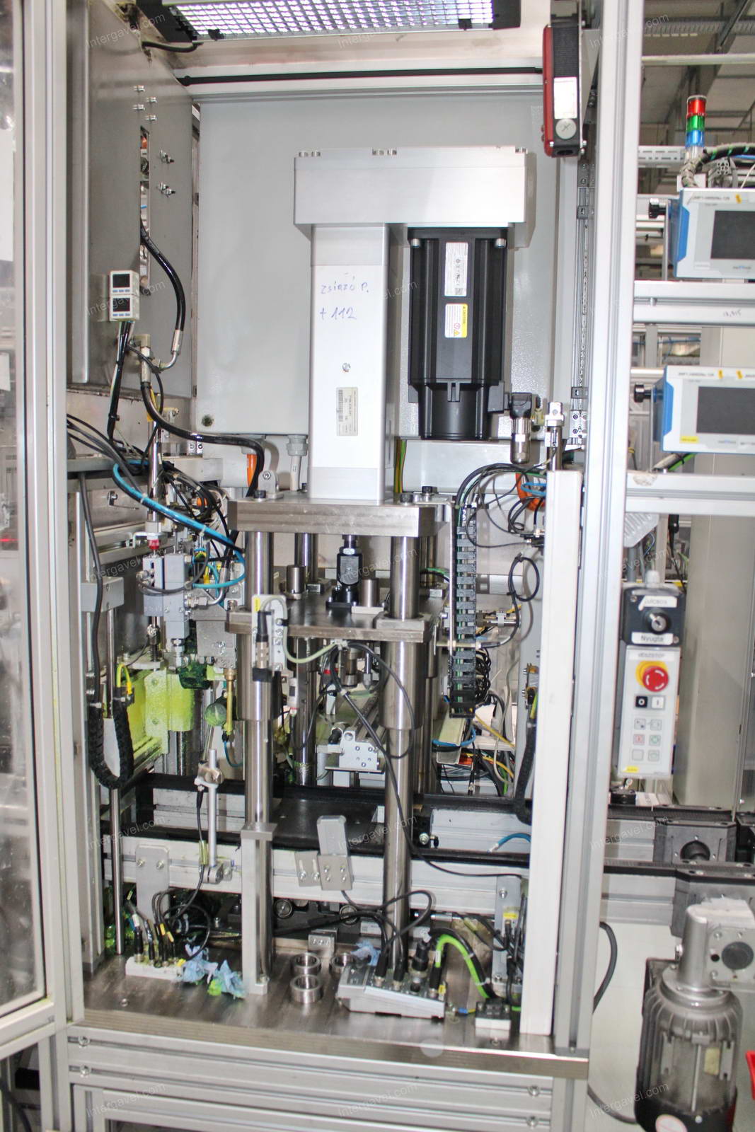 Vegyes szerelő munkahelyek 6