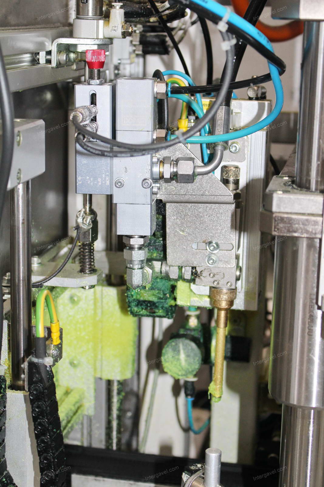 Vegyes szerelő munkahelyek 8