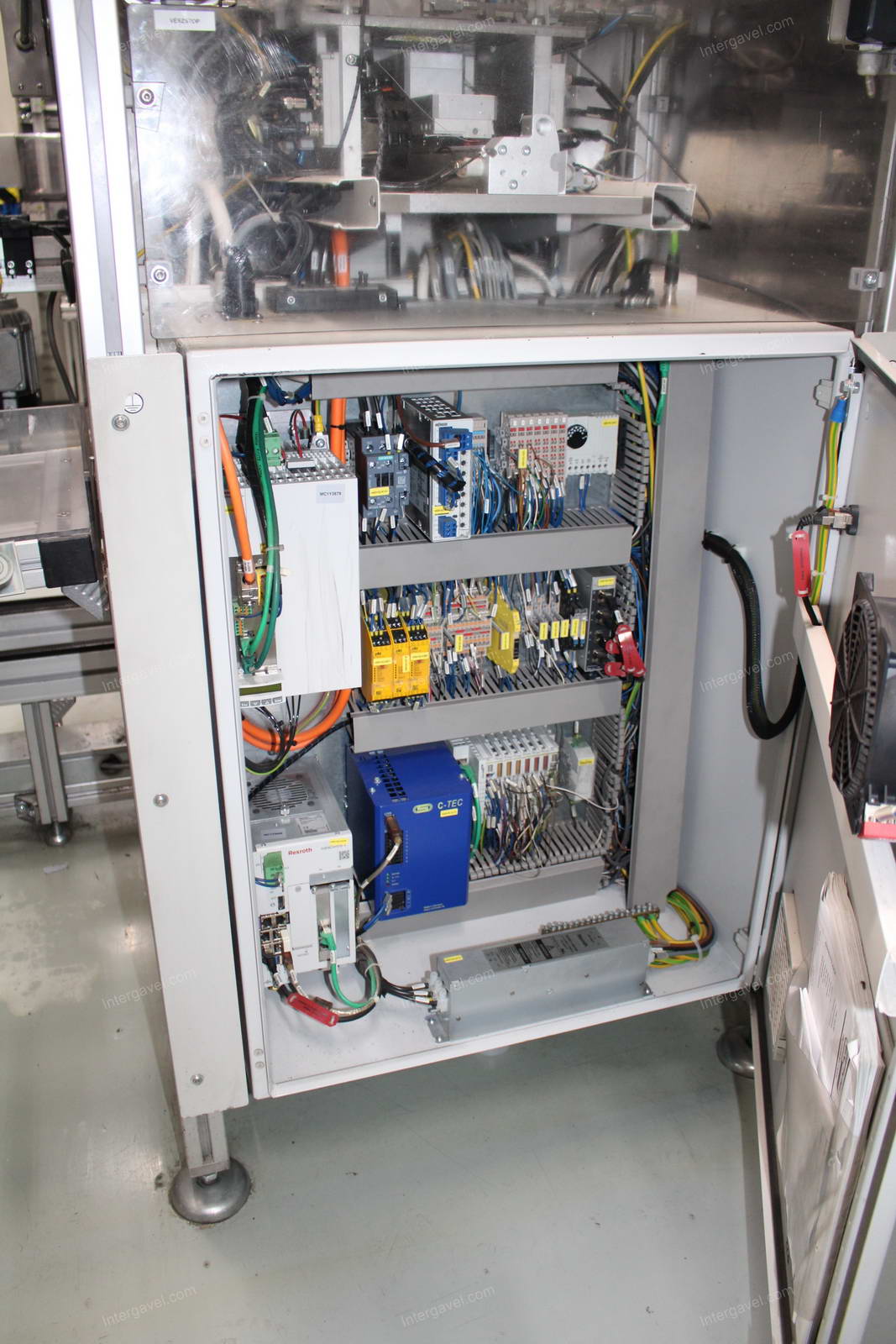 Vegyes szerelő munkahelyek 11