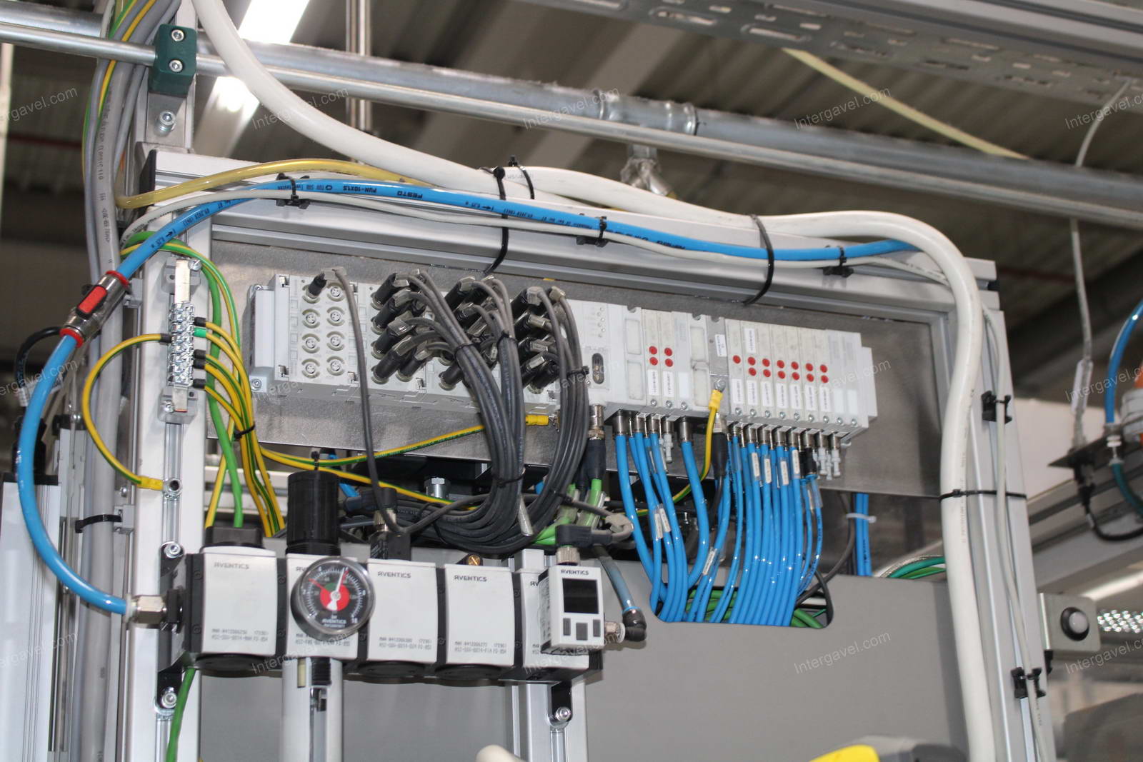 Vegyes szerelő munkahelyek 19