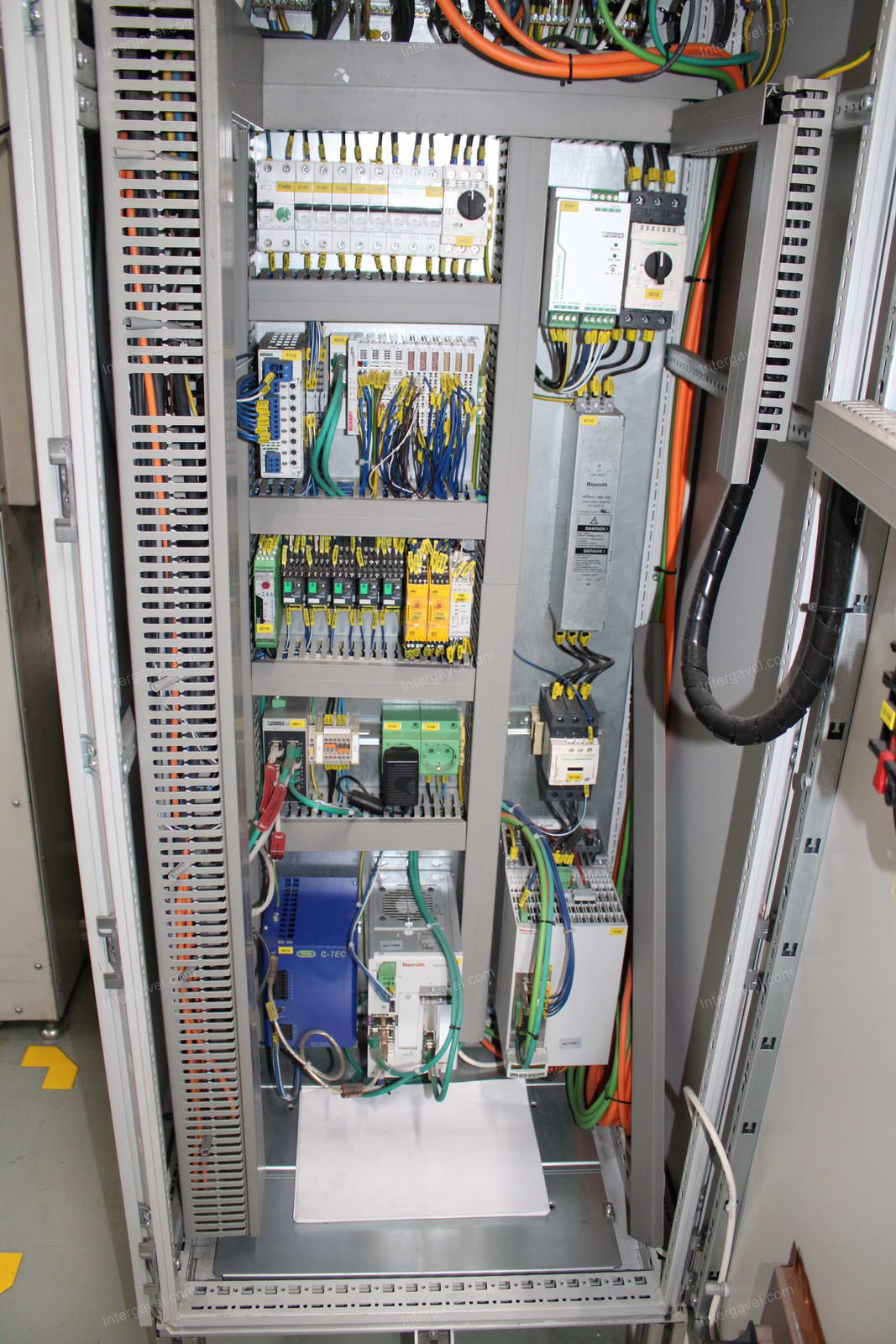 Vegyes szerelő munkahelyek 22