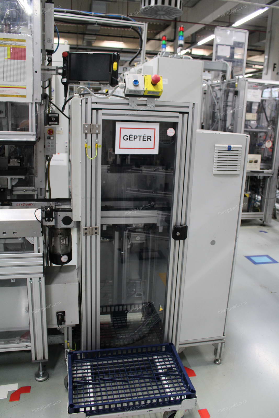 Vegyes szerelő munkahelyek 27