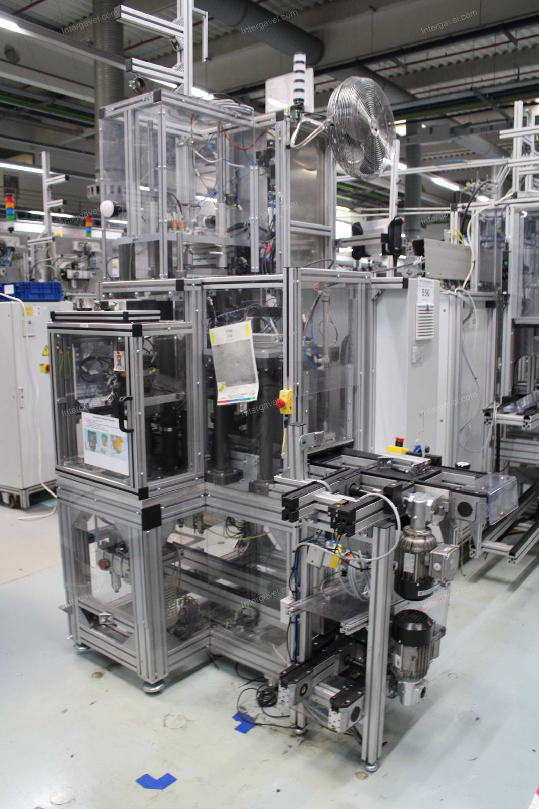 Szerelő munkahely 3