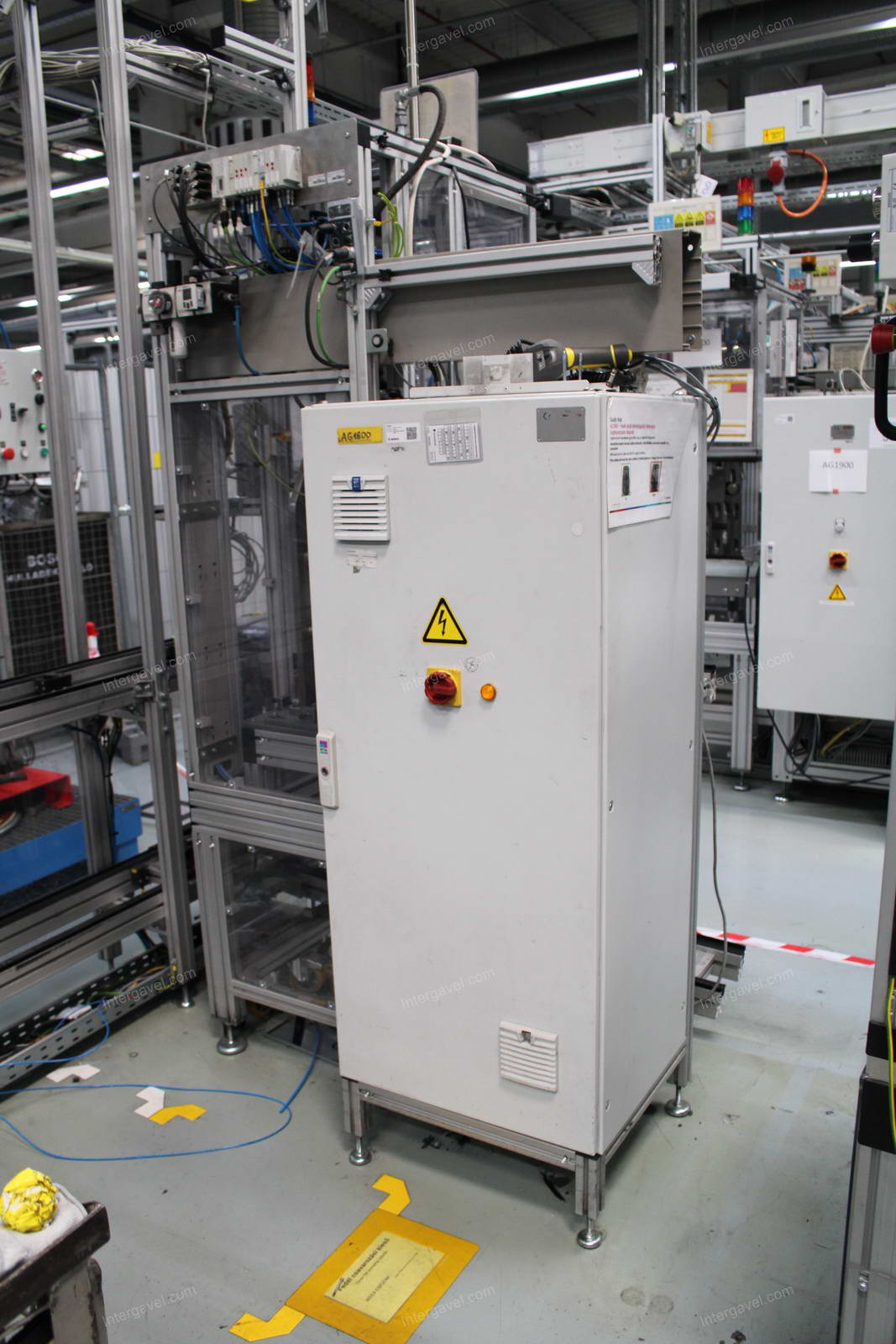 Szerelő munkahely 3