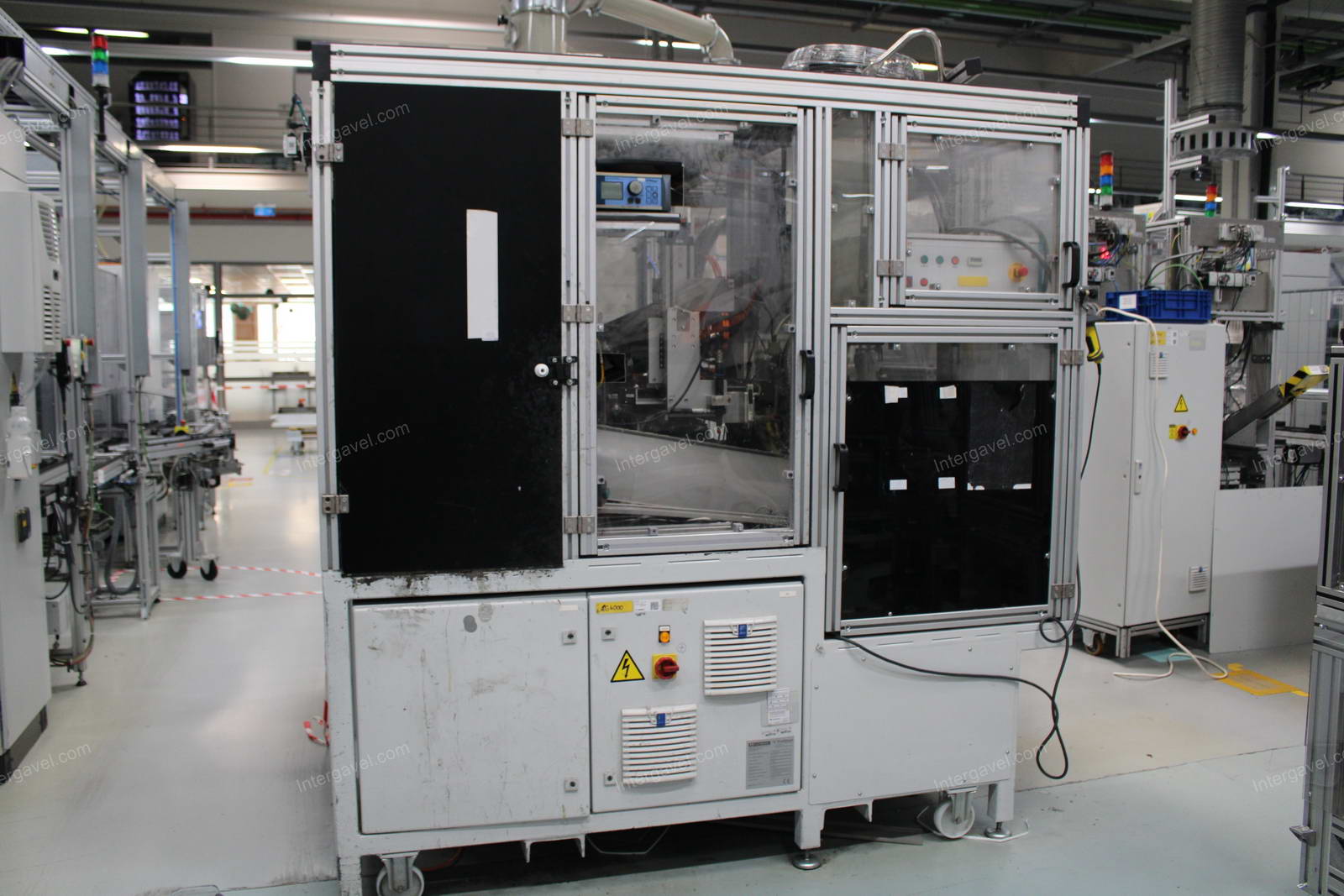 Szerelő munkahely 2