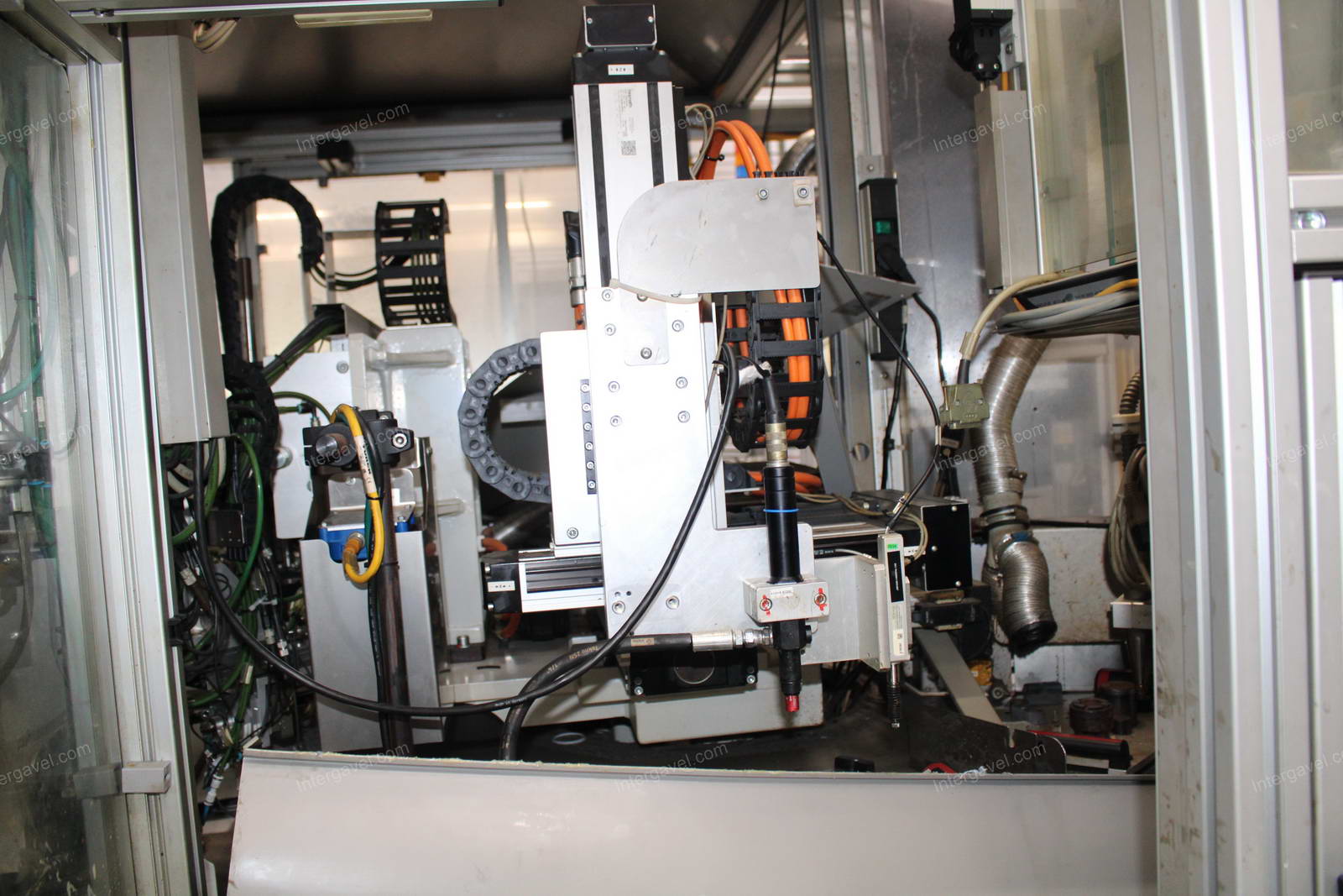 Szerelő munkahely 6