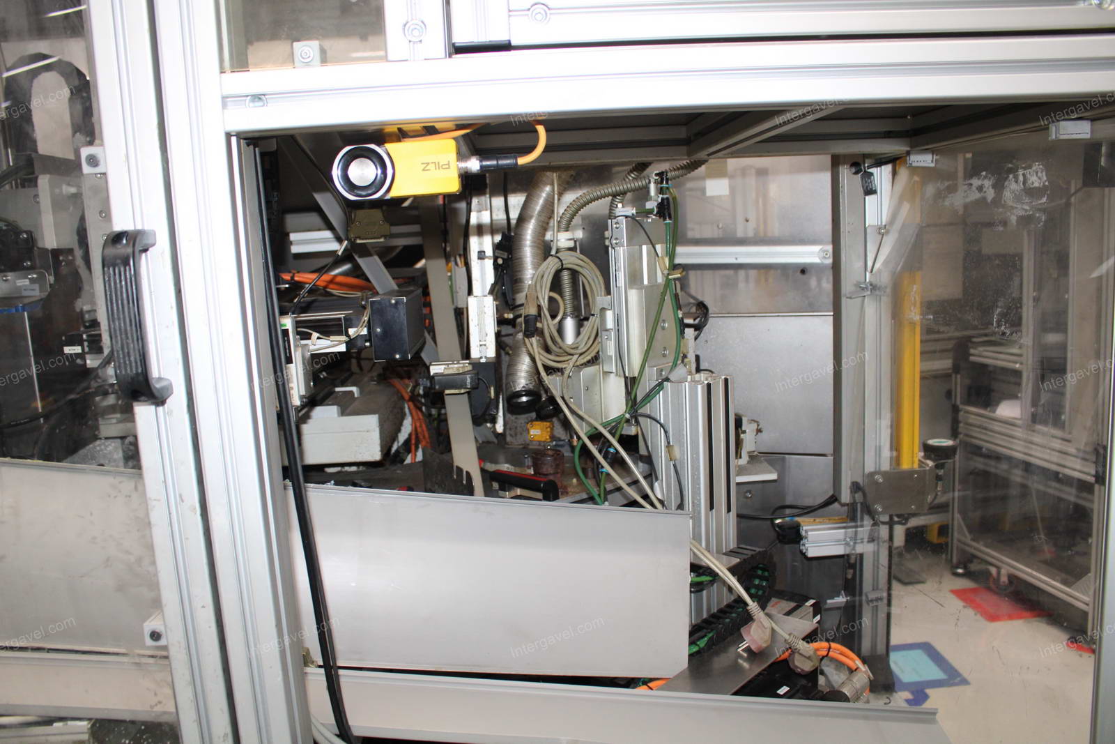 Szerelő munkahely 8