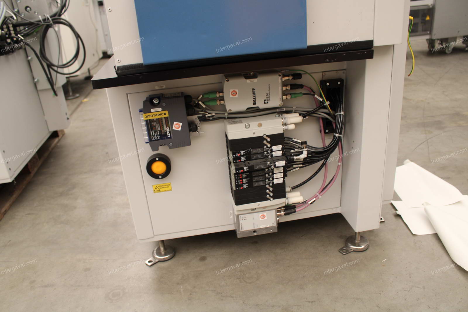 Bontott szerelő munkahely 9