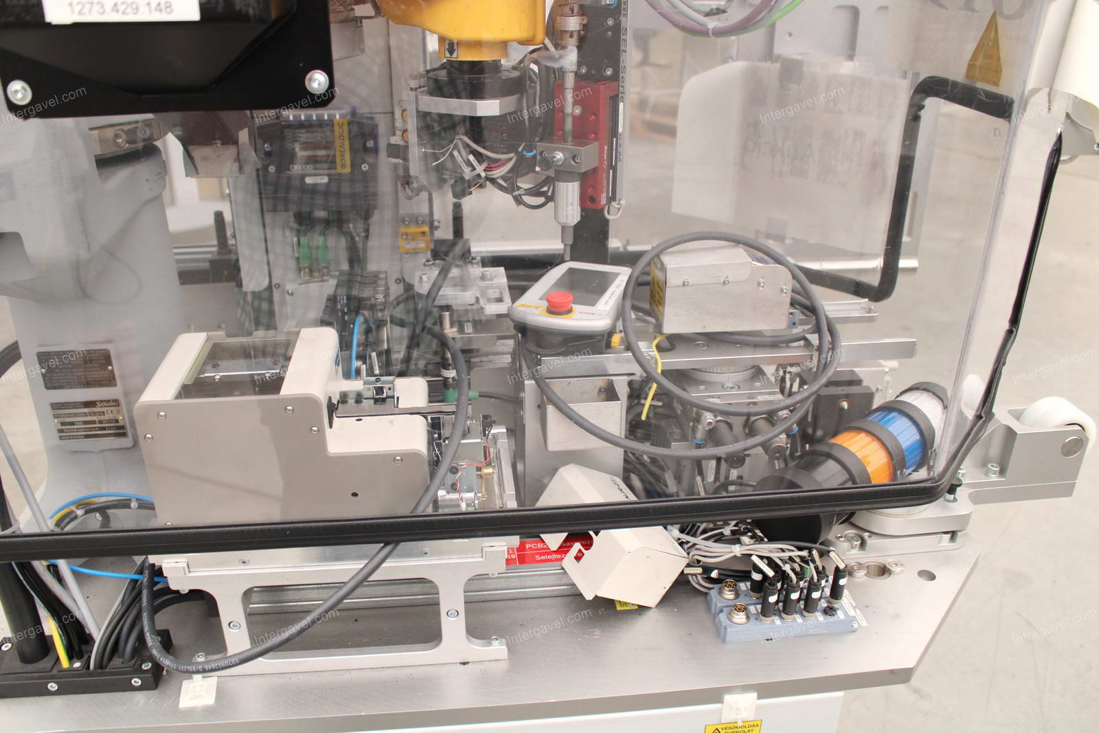 Bontott szerelő munkahely TS 40-es Stäubli robottal 11