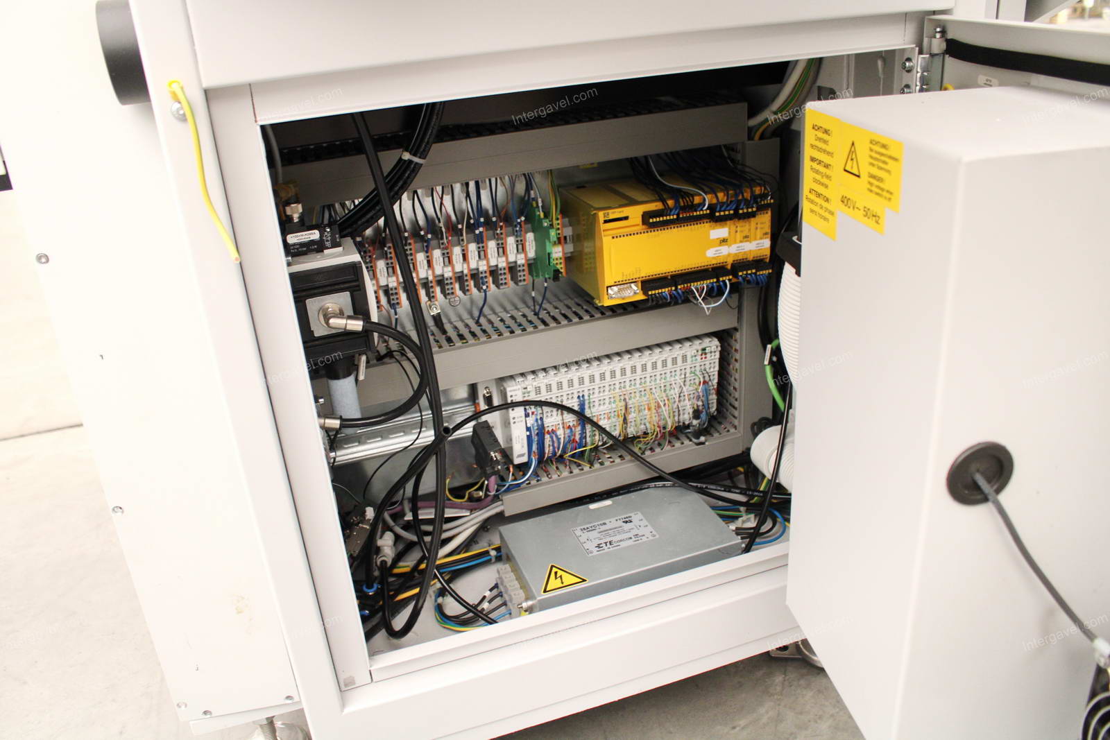 Bontott szerelő munkahely 9