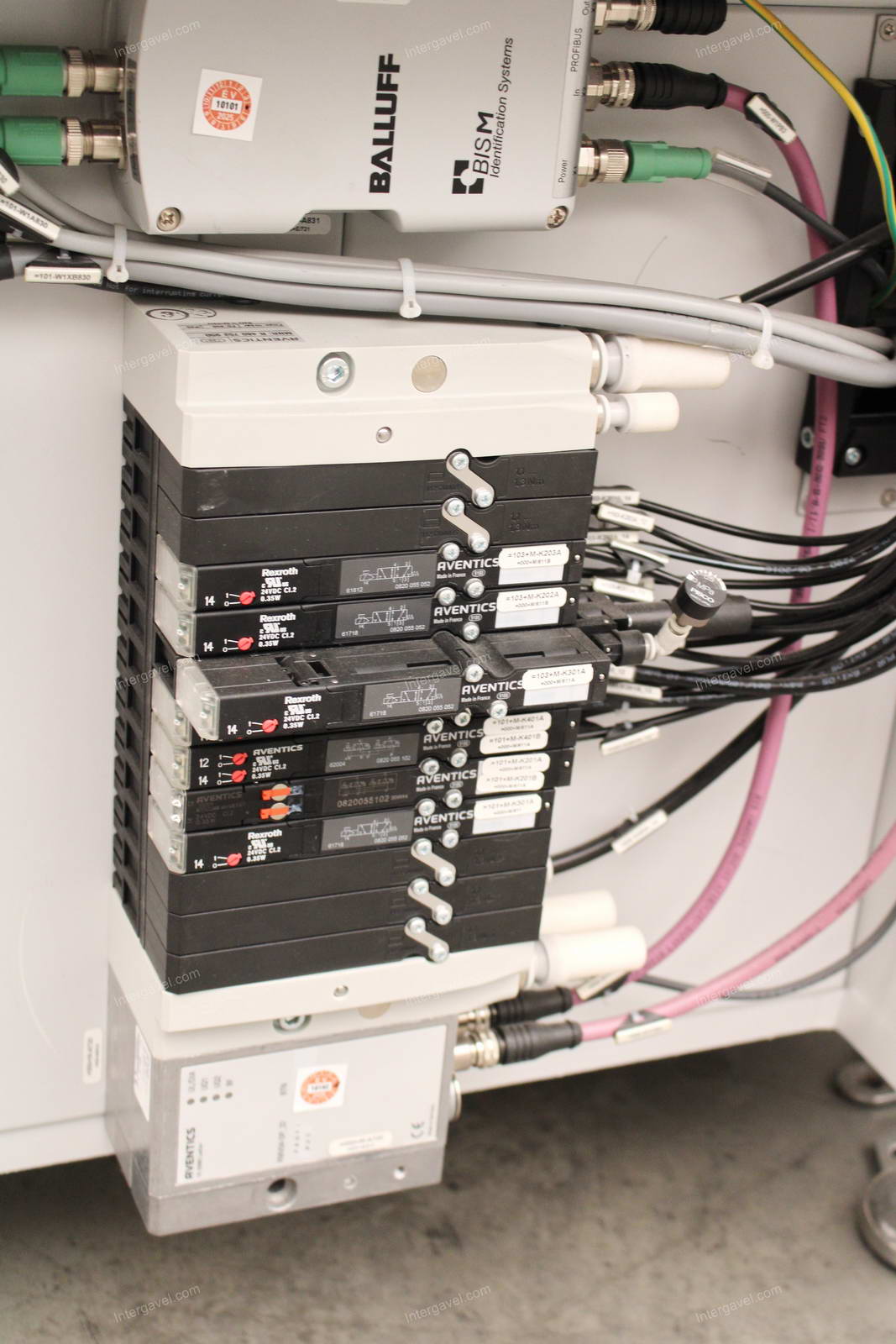 Bontott szerelő munkahely 12