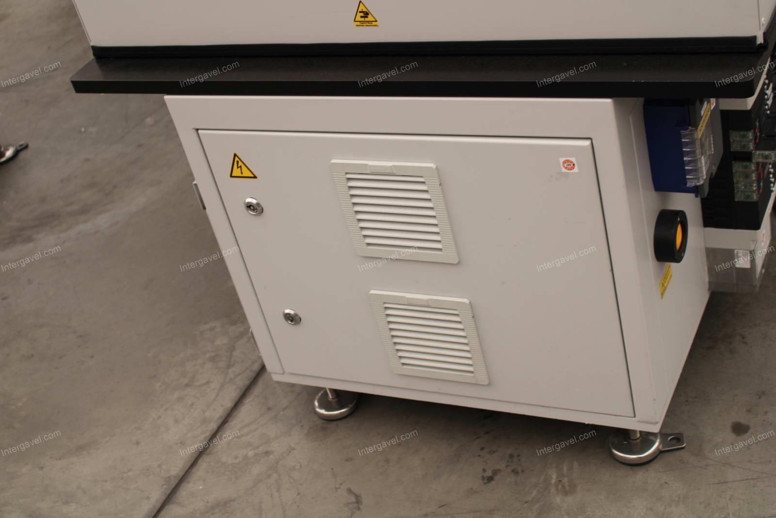 Bontott szerelő munkahely 14