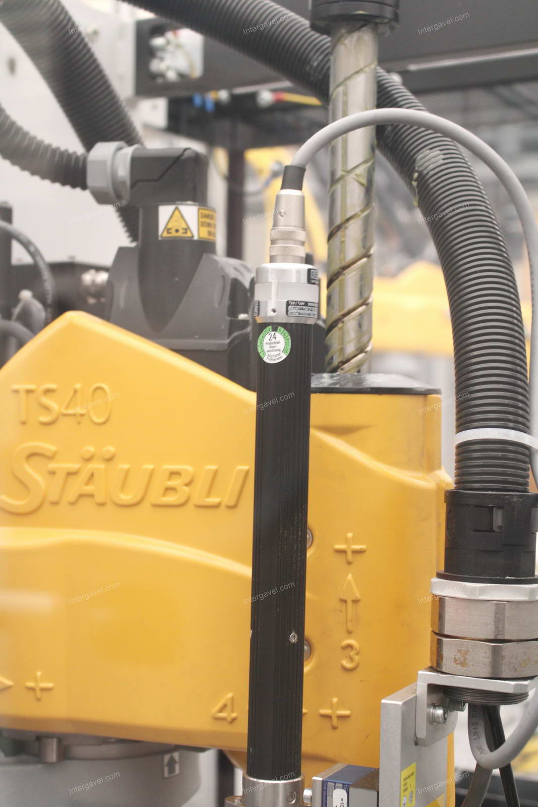 Bontott szerelő munkahely TS 40-es Stäubli robottal 10