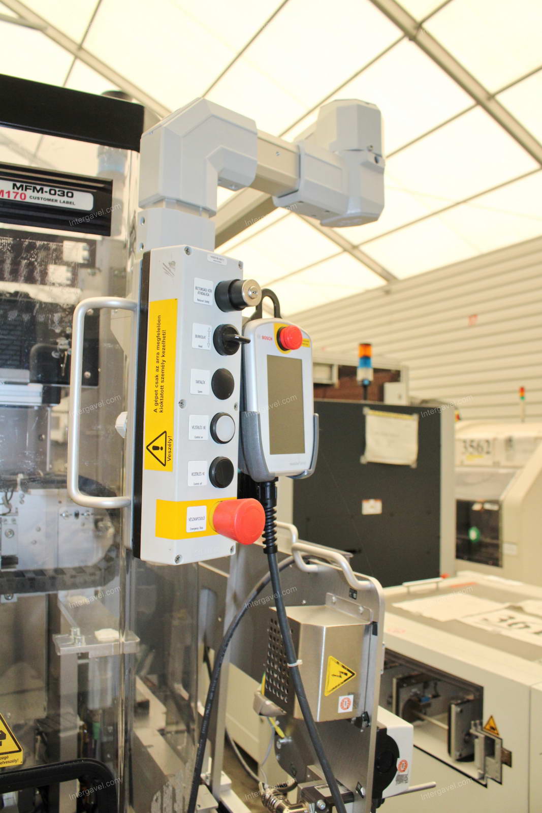 Bontott szerelő munkahely 8