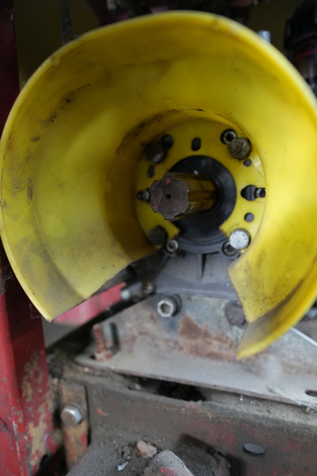 Vontatott permetező 7