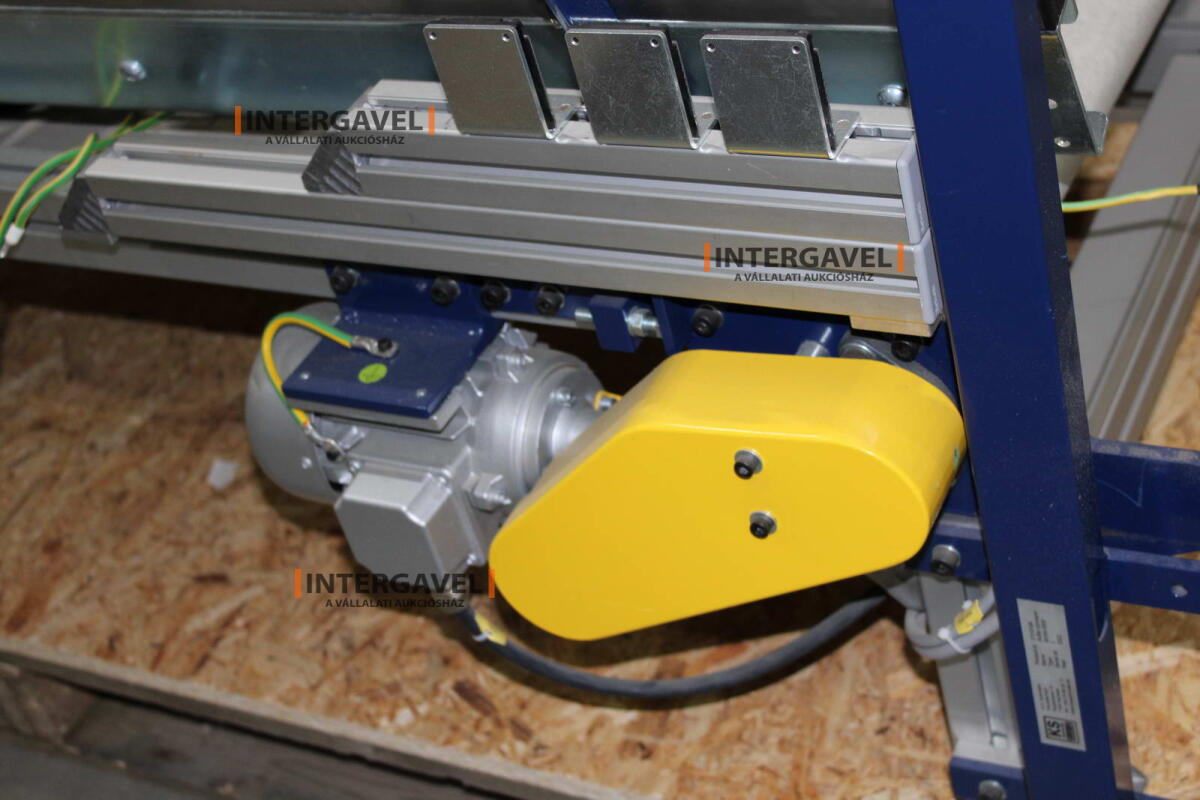 Szállító szalag és görgős pálya 8