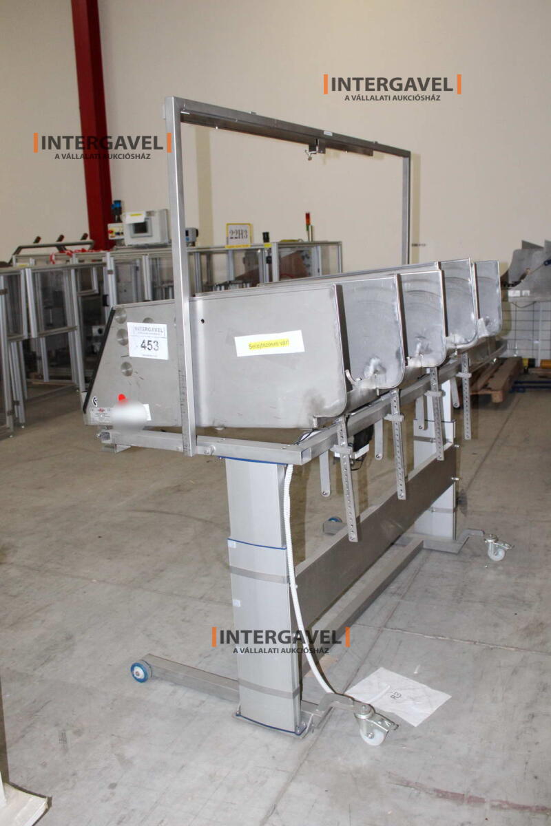 Alkatrész tároló 5