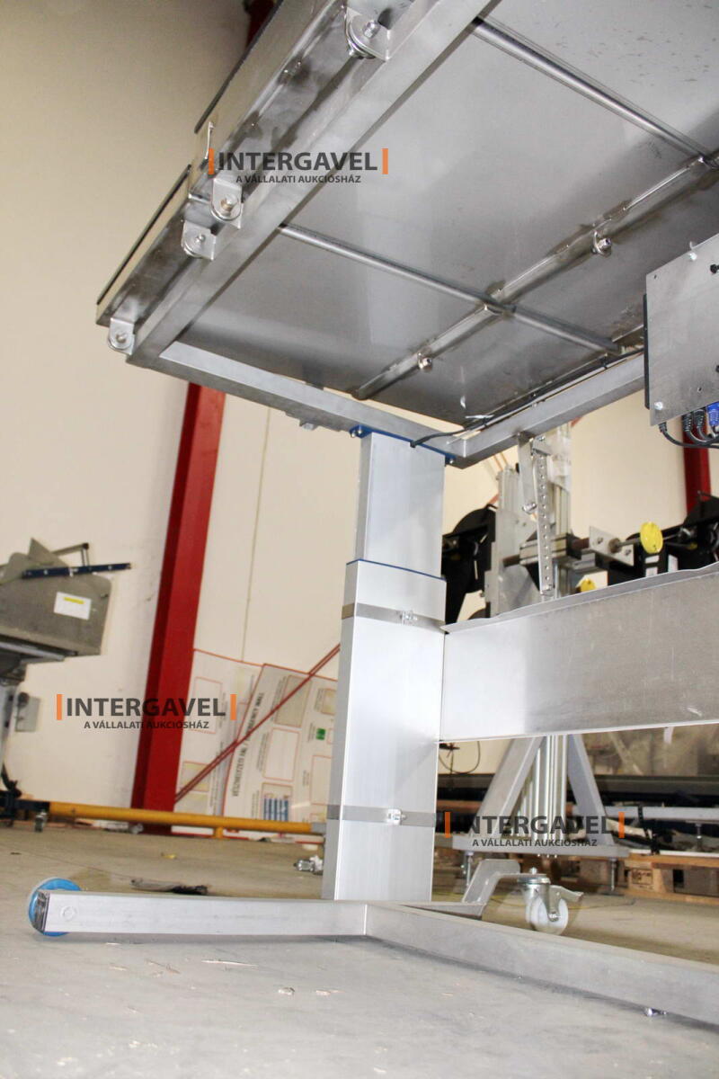 Alkatrész tároló 8