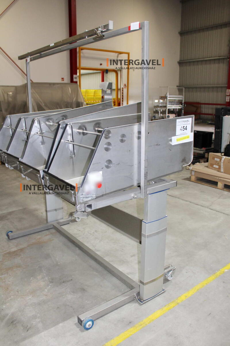 Alkatrész tároló 5