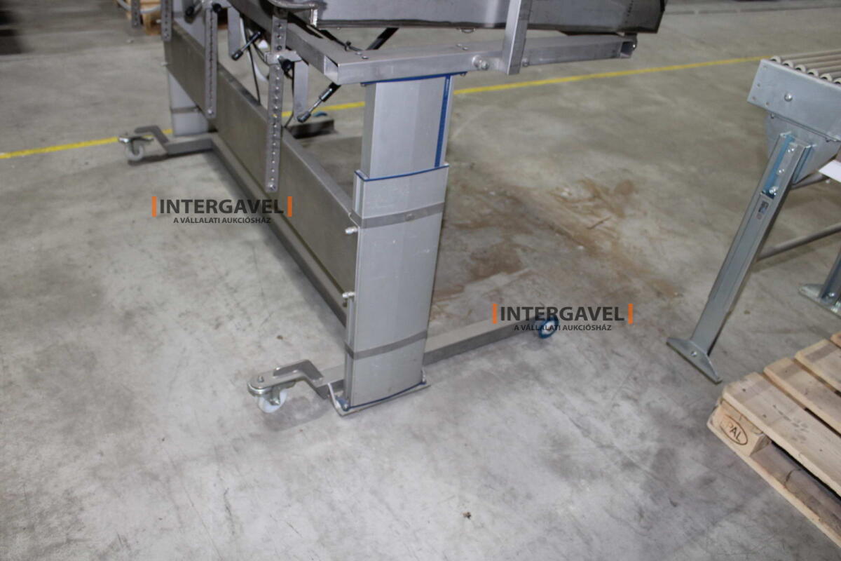 Alkatrész tároló 7