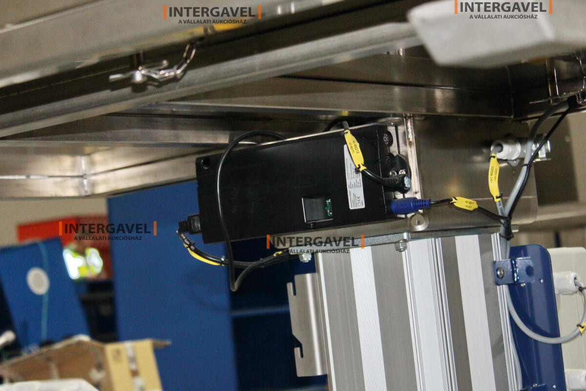 Alkatrész tároló, szerelő asztal 7