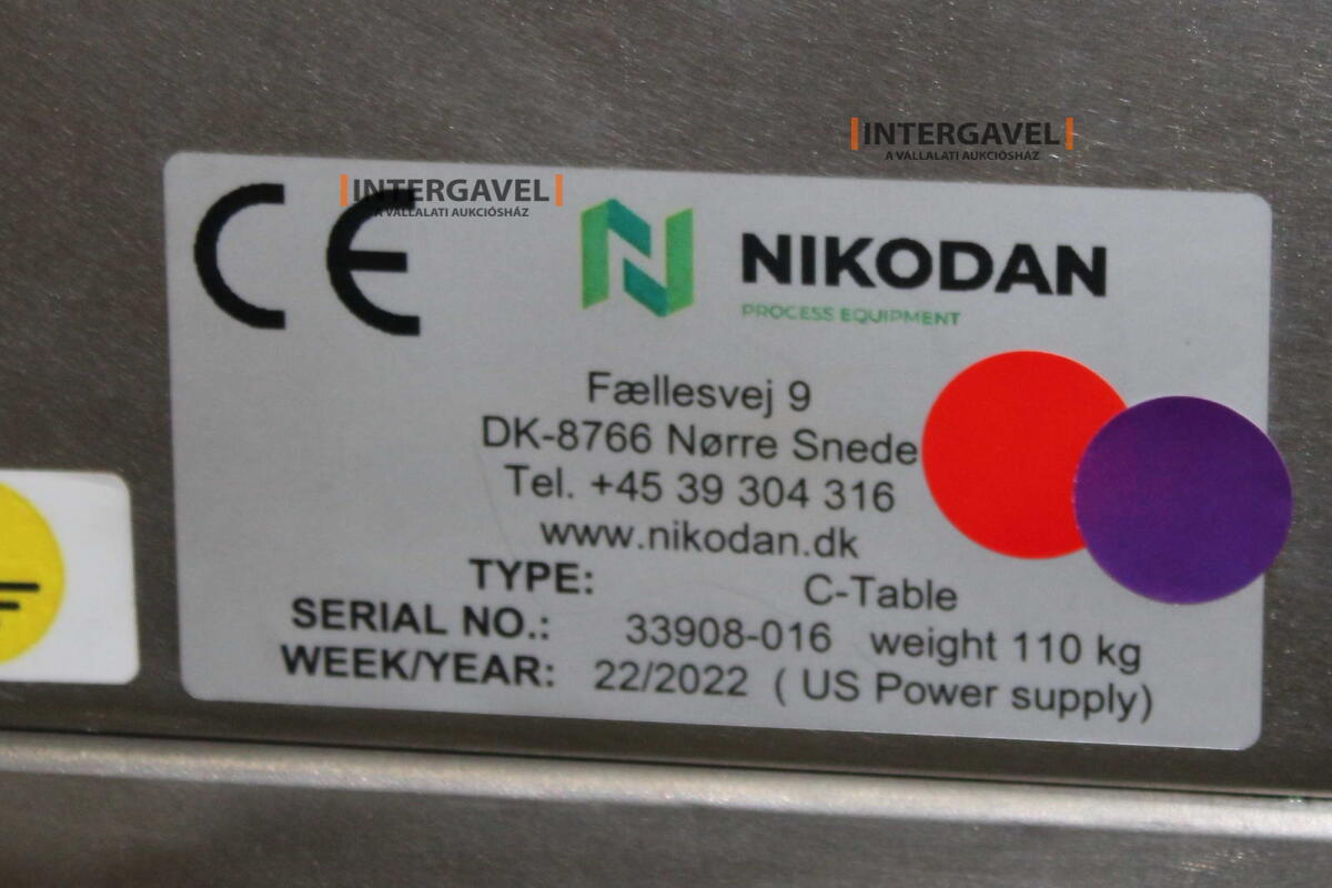 Alkatrész tároló, szerelő asztal 2