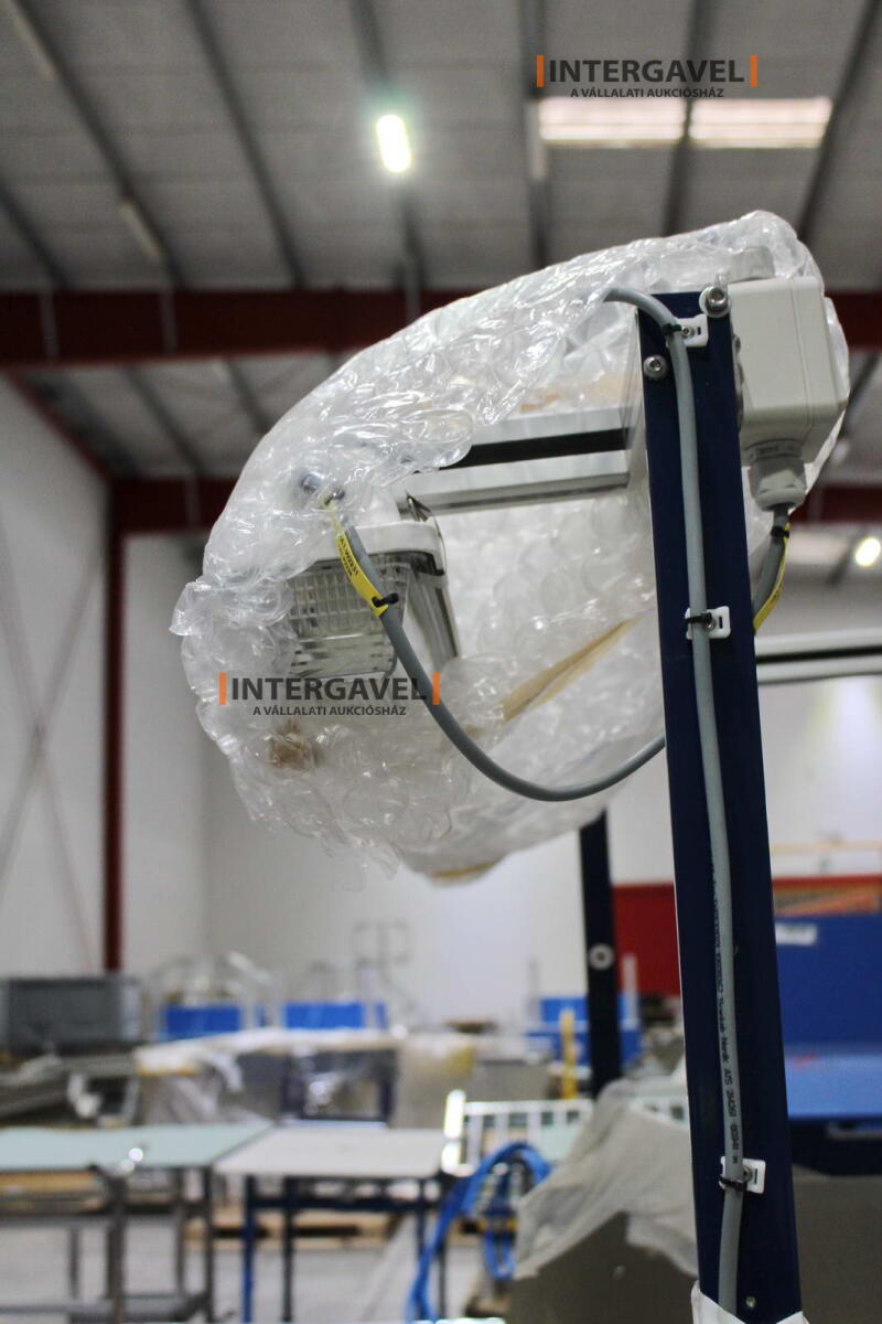 Alkatrész tároló, szerelő asztal 14