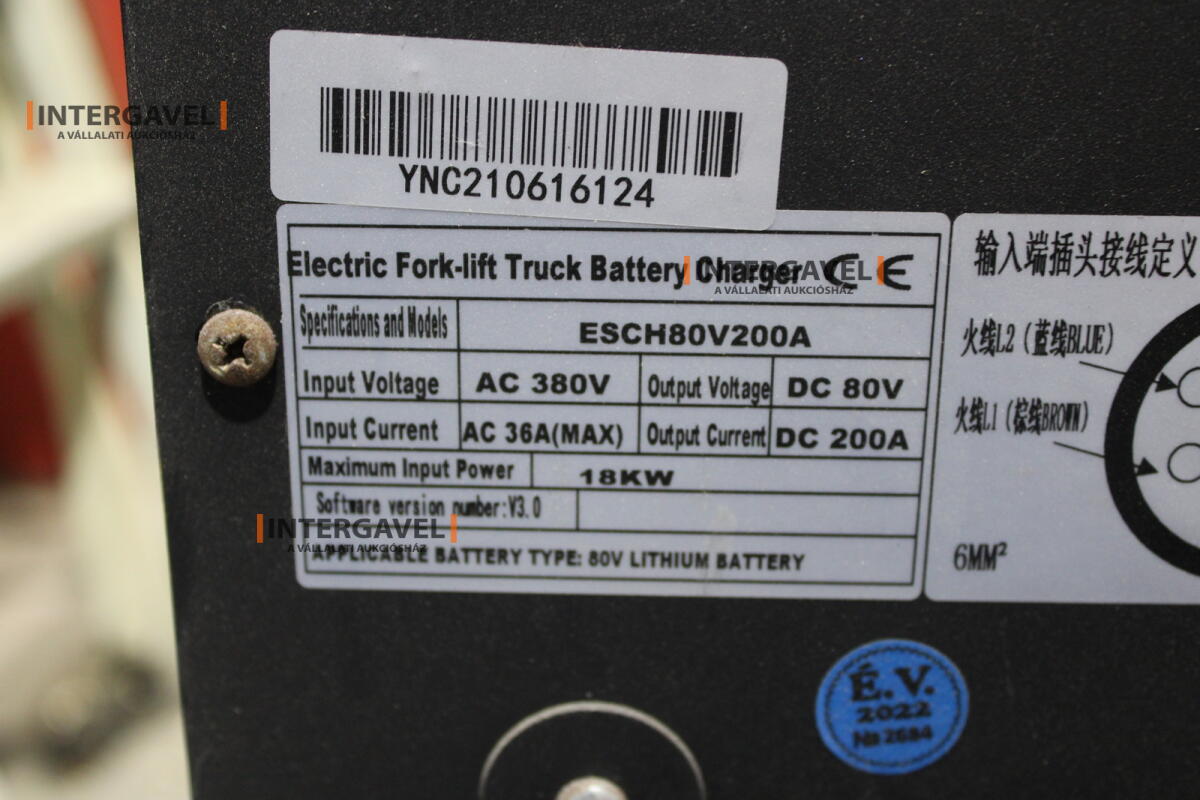 Homlokvillás targonca (elektromos) 25