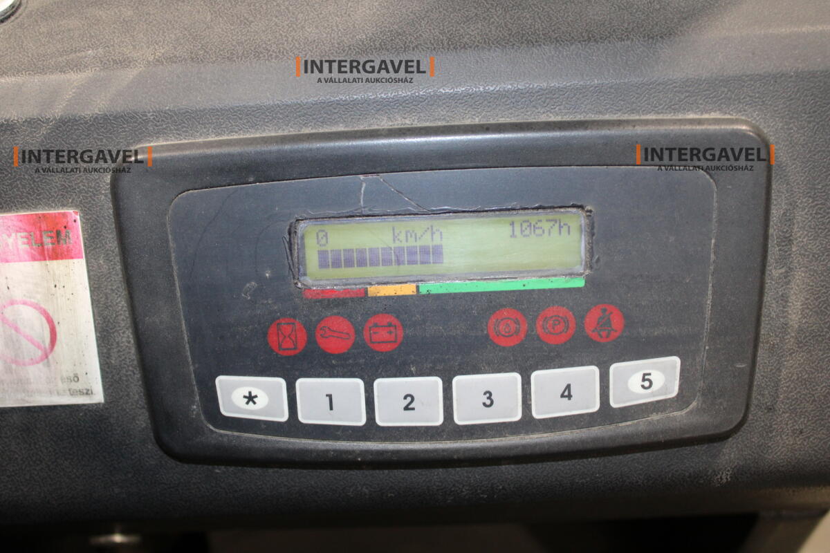 Homlokvillás targonca (elektromos) 3