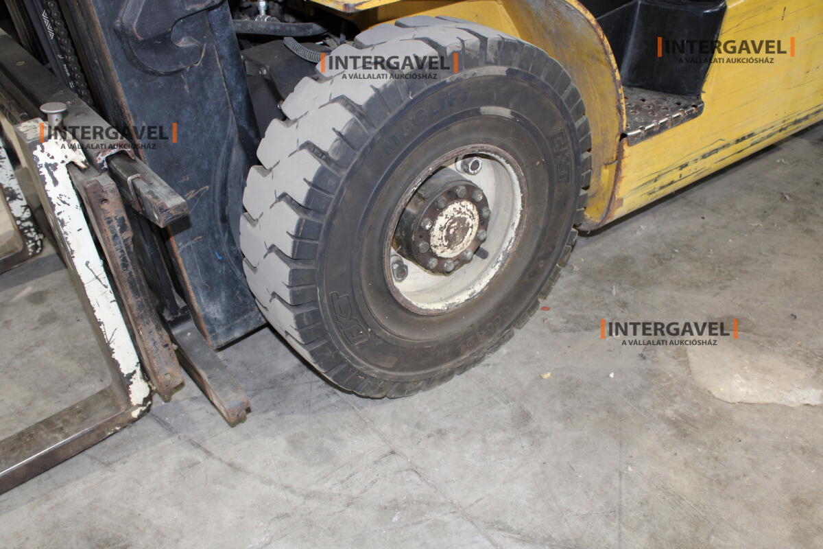 Homlokvillás targonca (gázos) 5