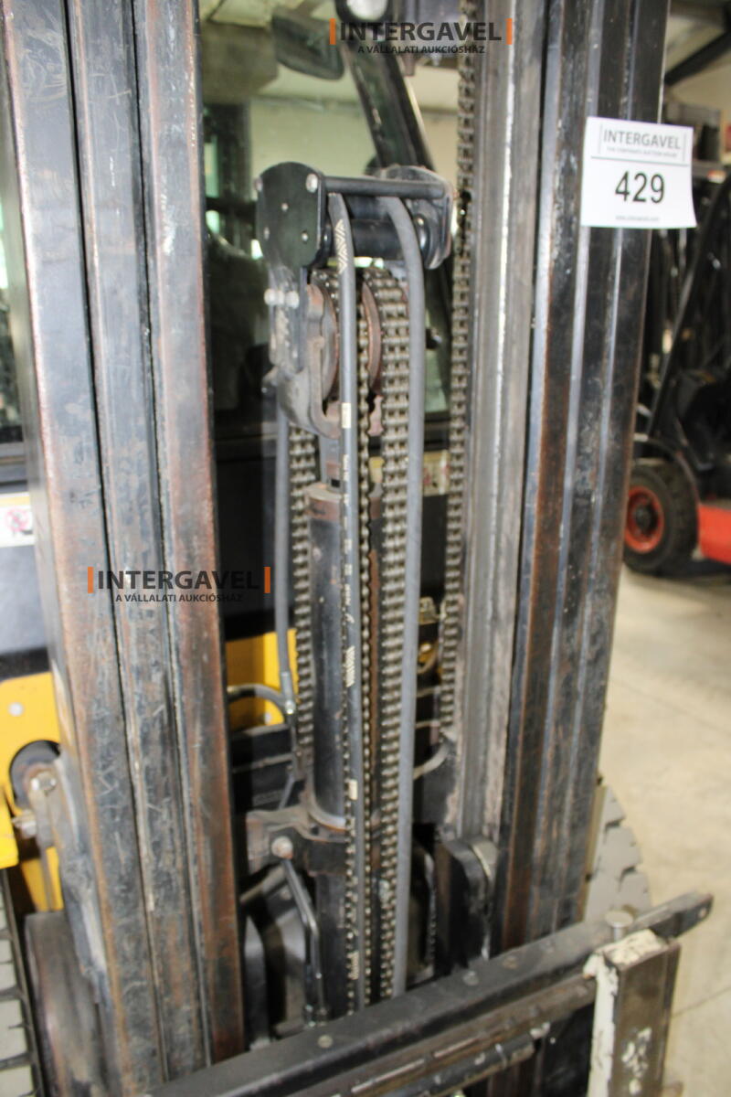 Homlokvillás targonca (gázos) 7