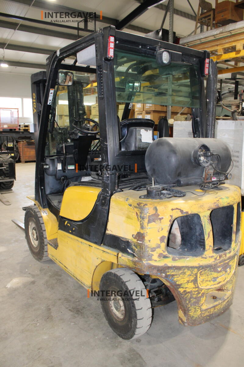 Homlokvillás targonca (gázos) 8