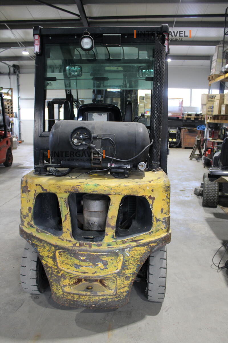 Homlokvillás targonca (gázos) 10