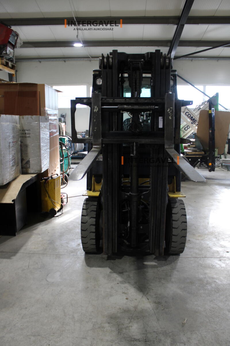 Homlokvillás targonca (gázos) 15