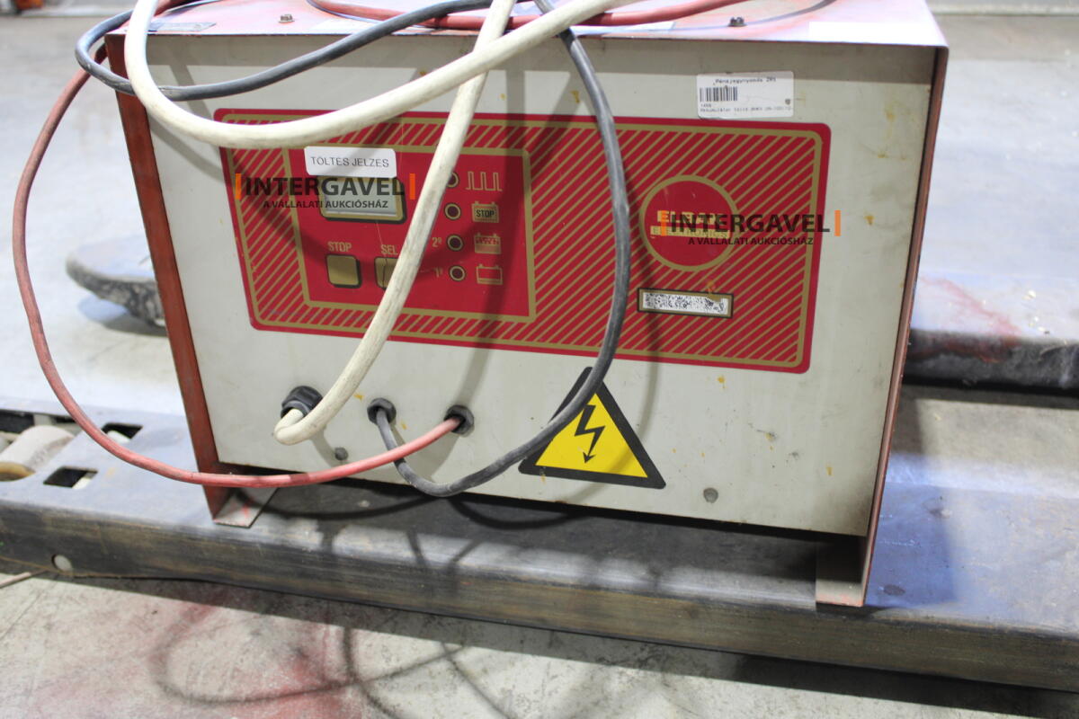 Homlokvillás targonca 15