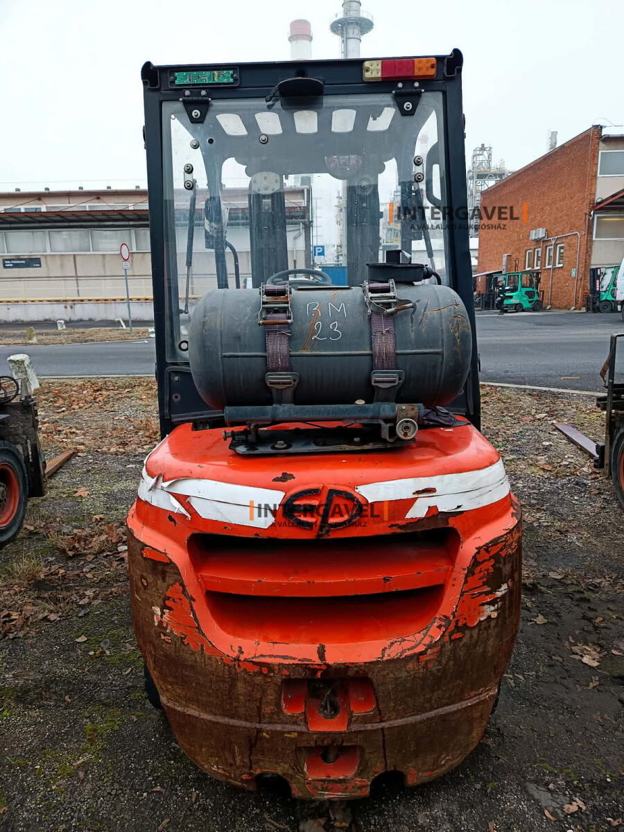 Homlokvillás targonca (gázos) 5