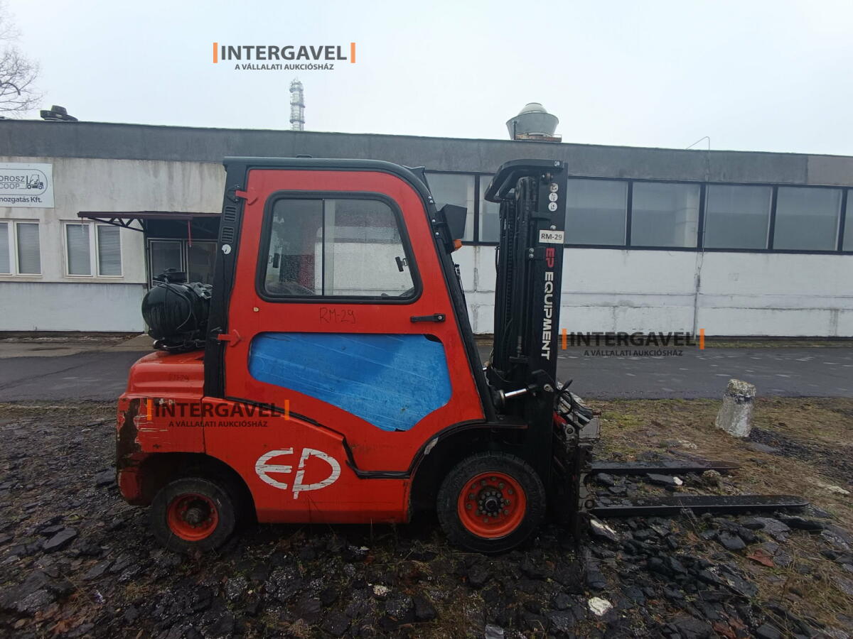 Homlokvillás targonca (gázos) 5