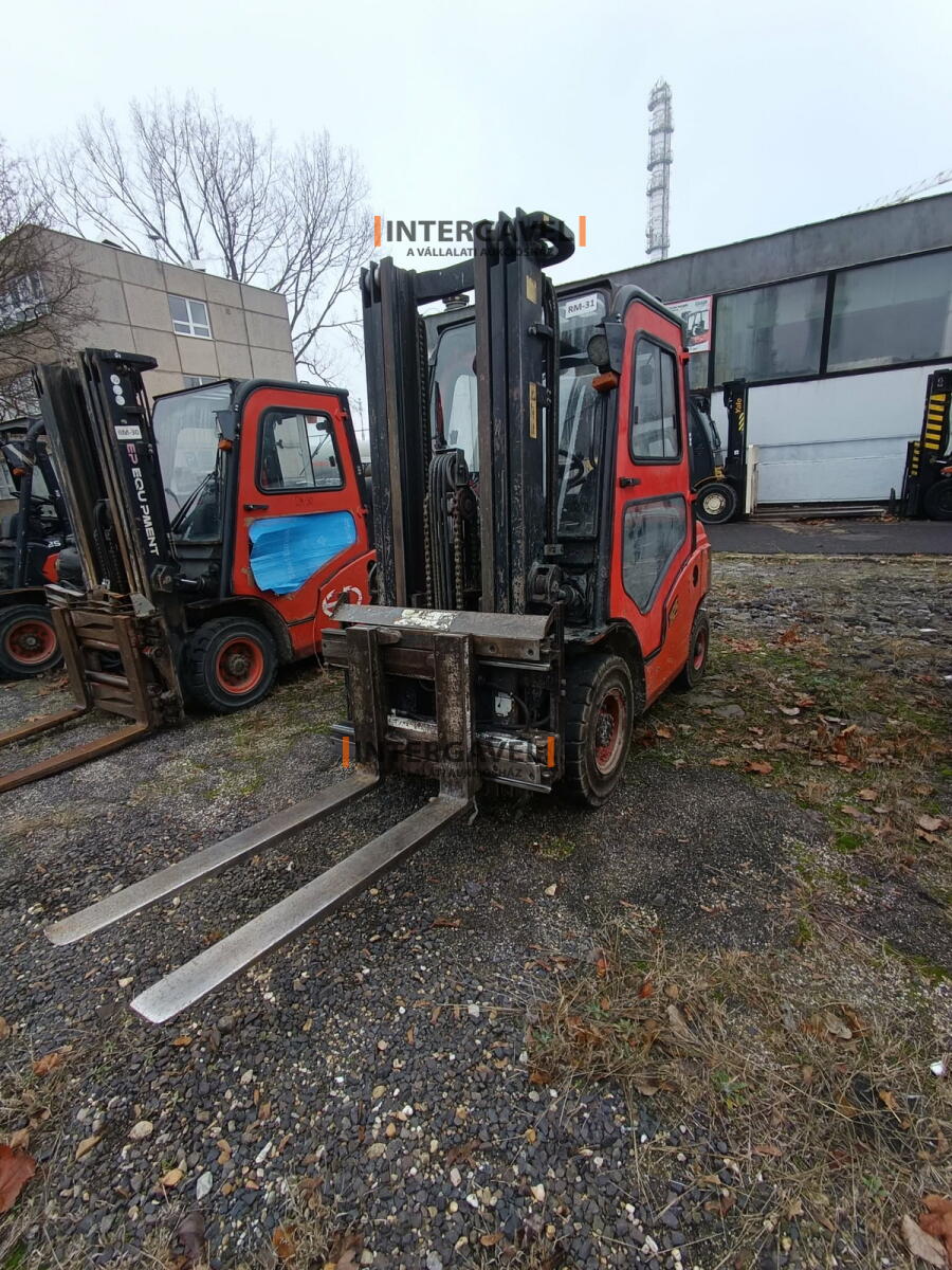 Homlokvillás targonca (gázos) 3