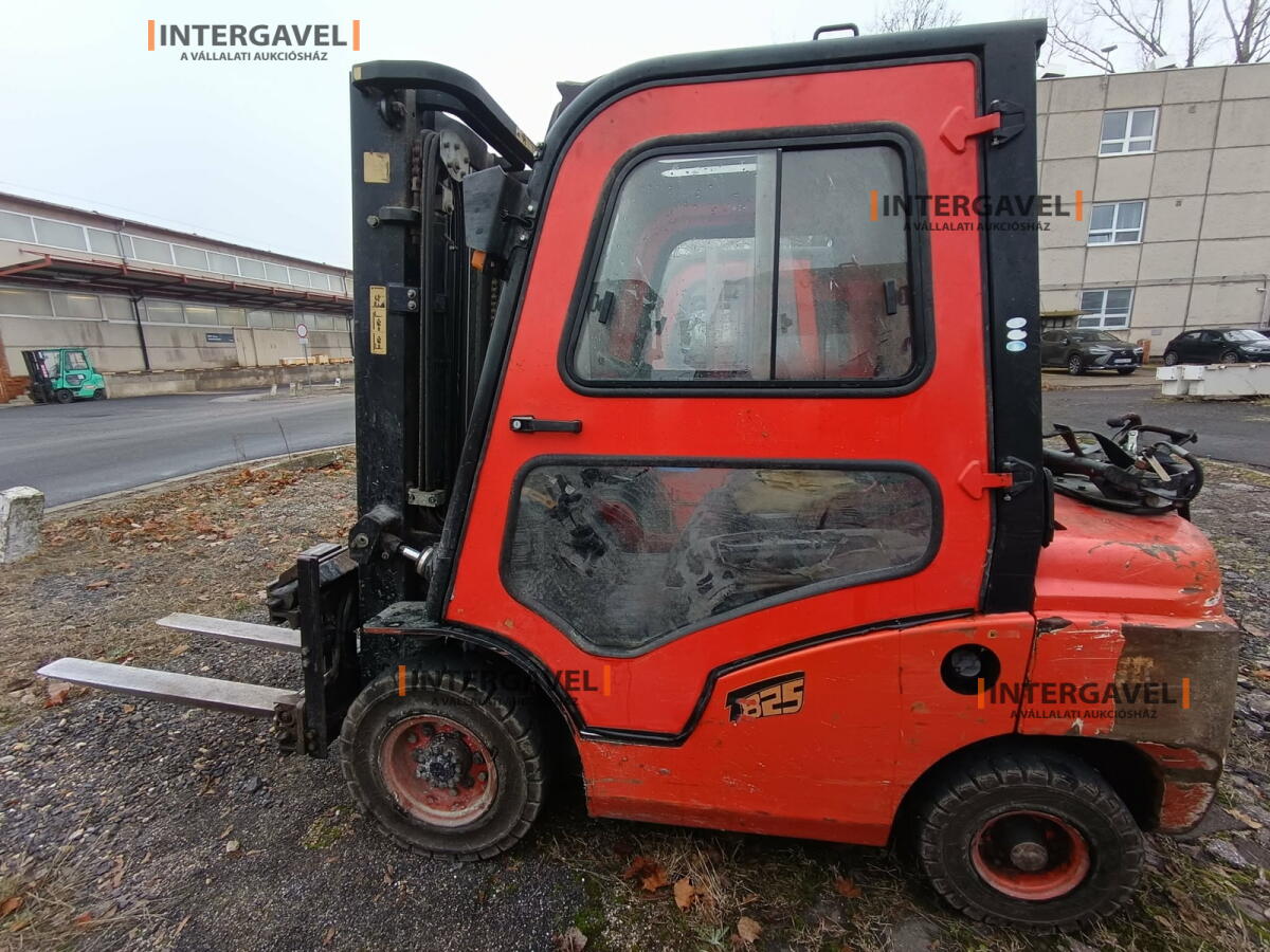 Homlokvillás targonca (gázos) 5