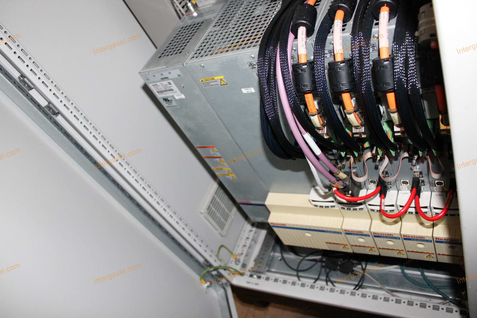 Bontott szerelő munkahely 3