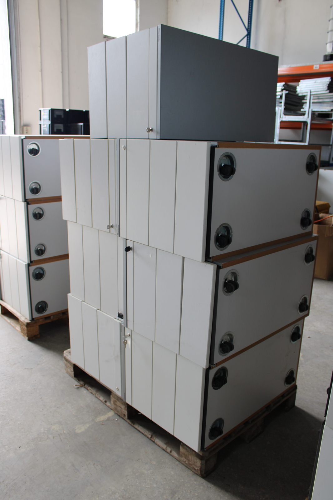 Konténer (Neudörfler) 2