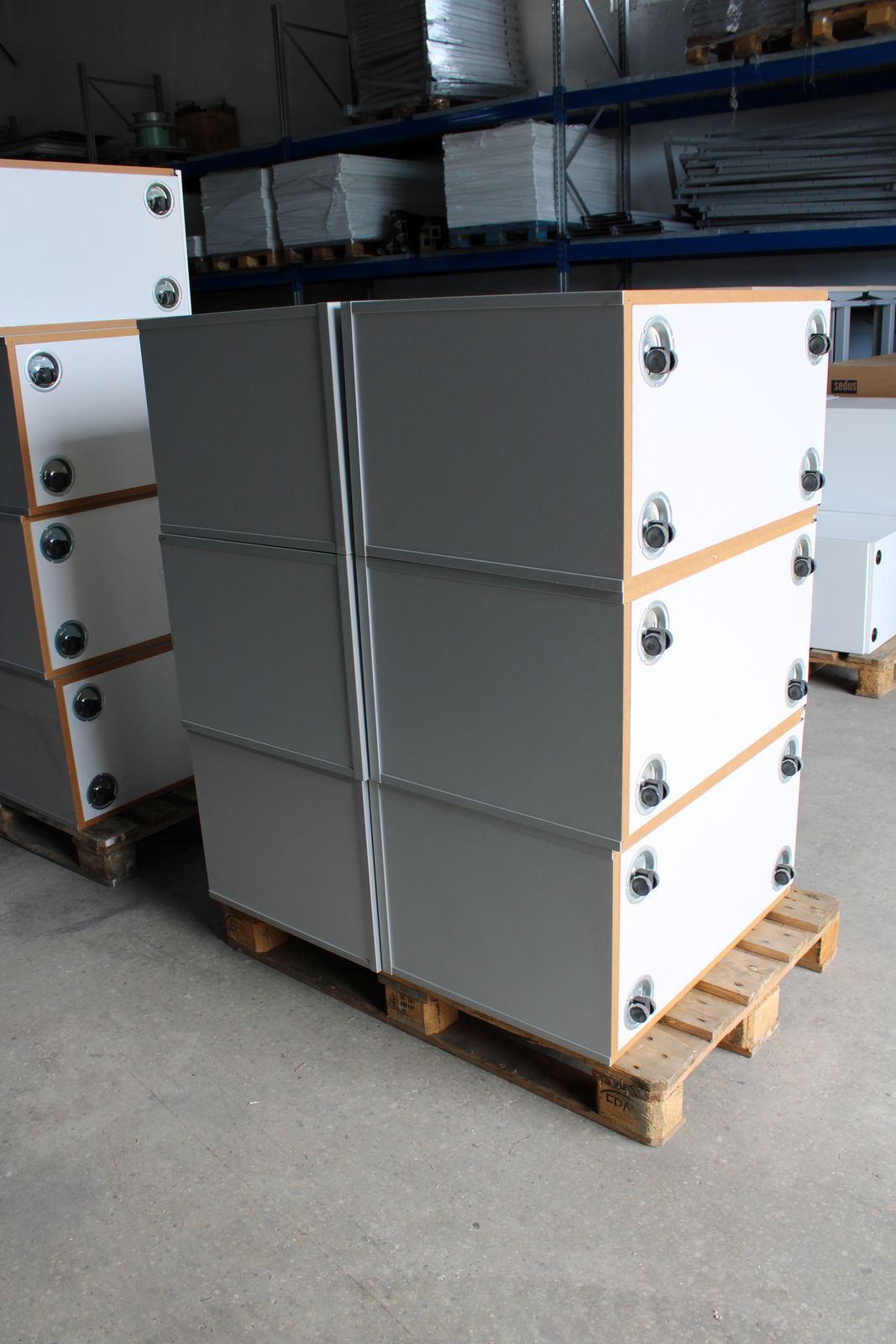 Konténer (Neudörfler) 4