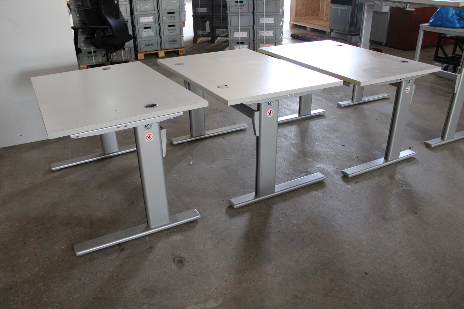 Mechanikusan állítható magasságú asztal 2